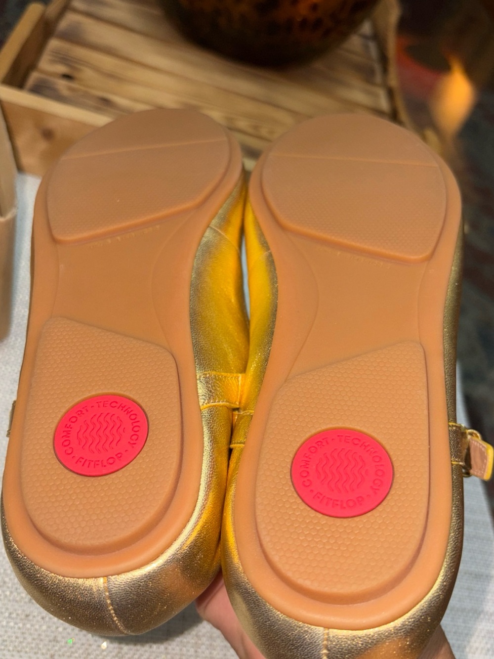 Fitflop Gold Metallic T-Strap Mary Jane Flats - Picture 6 of 8